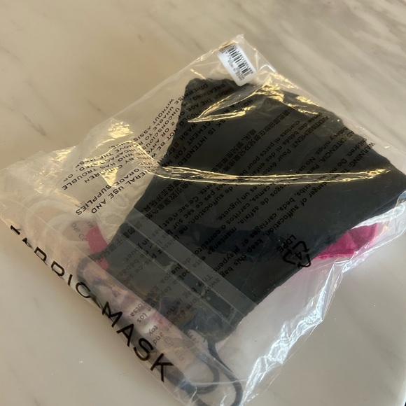 NWT J. Crew Factory eyelet face masks - Picture 2 of 4